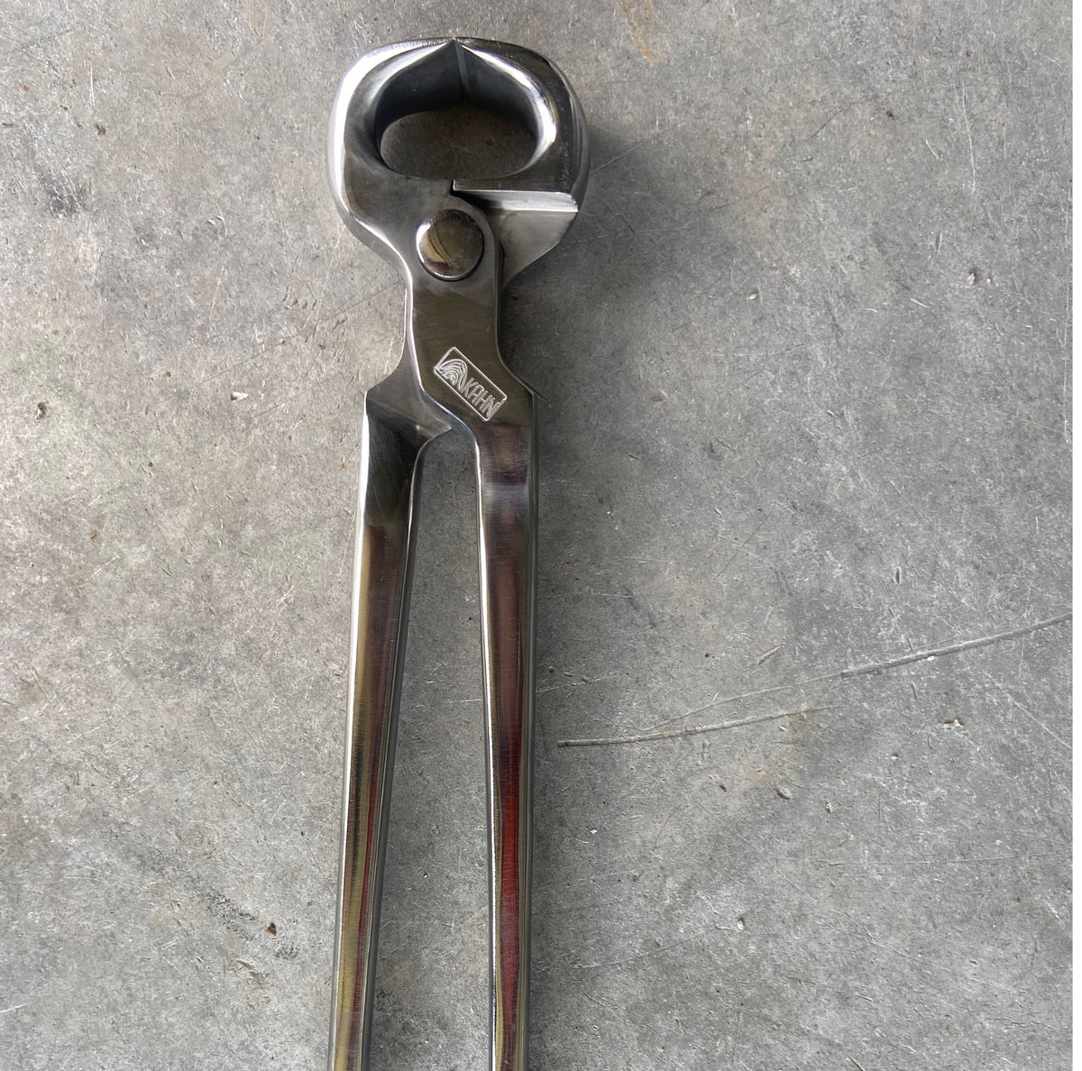 Pince à déferrer Kahn Forge 14 po  Pull Off professionnelle en acier à outils 5140 pour retirer les fers des chevaux 