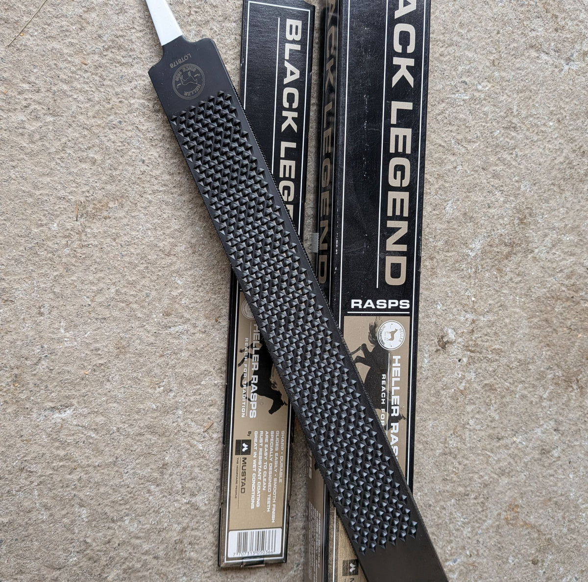 Côté lime Heller Black Legend pour finition du sabot